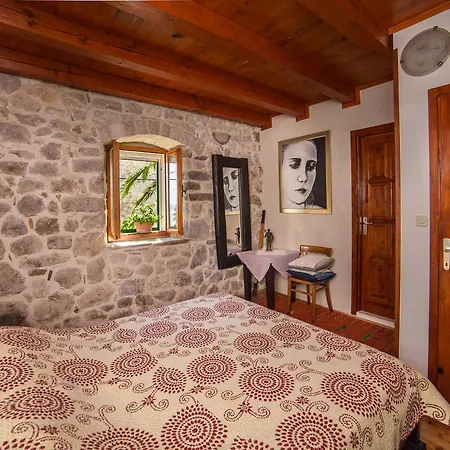 - 300 Years Feriehus Podgora (Split-Dalmatia)